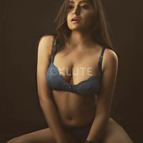 call girls in delhi Munirka8447389422 1shot 1500 night 6000