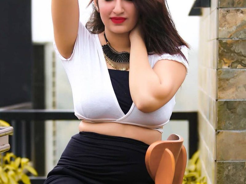 Call Girls In Noida SecTor,73-☎ 8860477959_Female Escort Service In Delhi NCR,24hrs