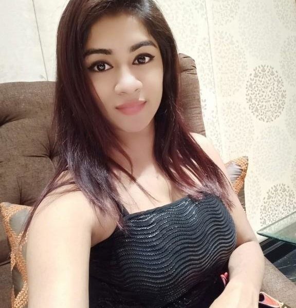 Goldfinch Hotel Call Girls 07654701922 Andheri Escorts Number Mumbai Only Cash Payment