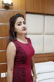 9811145925 DOORSTEP Call Girls escort SERVICE INCALL & OUT/CALL SERVICE WITH MANY OPTIONS AVAILABLE